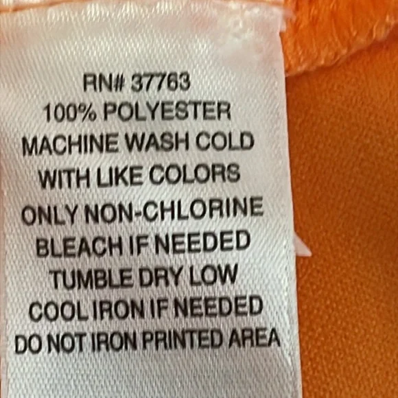 Polo top. Callaway. Size XL.  Orange. Excellent condition - Picture 5 of 5